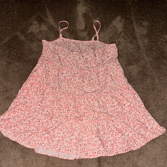 Old Navy | Coral Tiered Floral Paisley Swing Dress - Picture 4 of 7